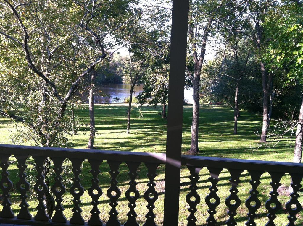 River House Inn Snow Hill Ruang foto